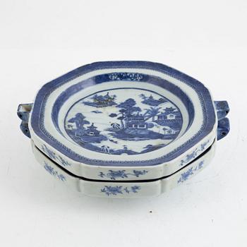 A pair of blue and white porcelain hot water plates, China, Qianlong (1736-95).