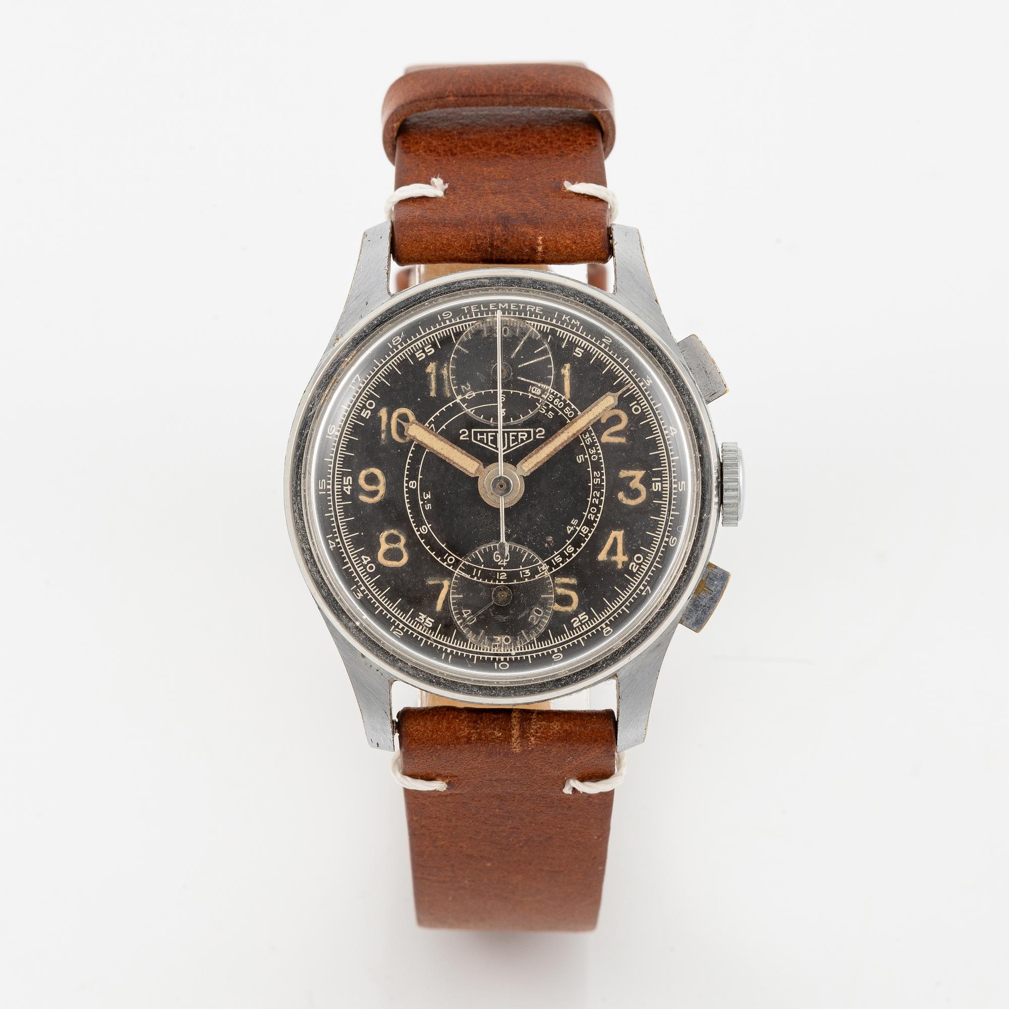Heuer, Up / Down chronograph, wristwatch, 32 mm.