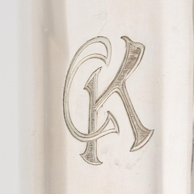 Silverföremål, 9 delar, bland annat Eric Råström, Råströms Silver- O Nysilverfabrik, Stockholm, 1955.