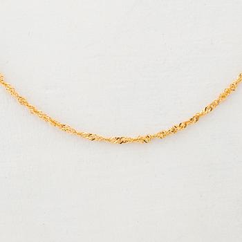 Necklace 18K gold.