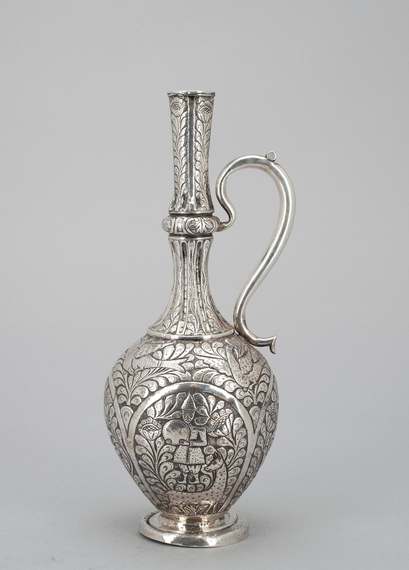 VINKANNA, 84 silver. Ryssland (Georgien) Tbilisi 1856. Kontrollmästare Egon Blomberg. Vikt ca 476 g.