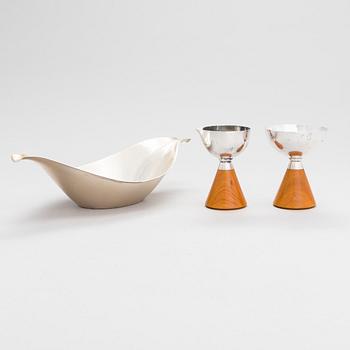 Anna-Greta Eker, A mahogany and silver sugar bowl and cream jug and a silver bowl, Auran Kultaseppä, Turku 1963-67.