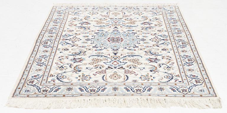 Rug, Nain, 195x120 cm.