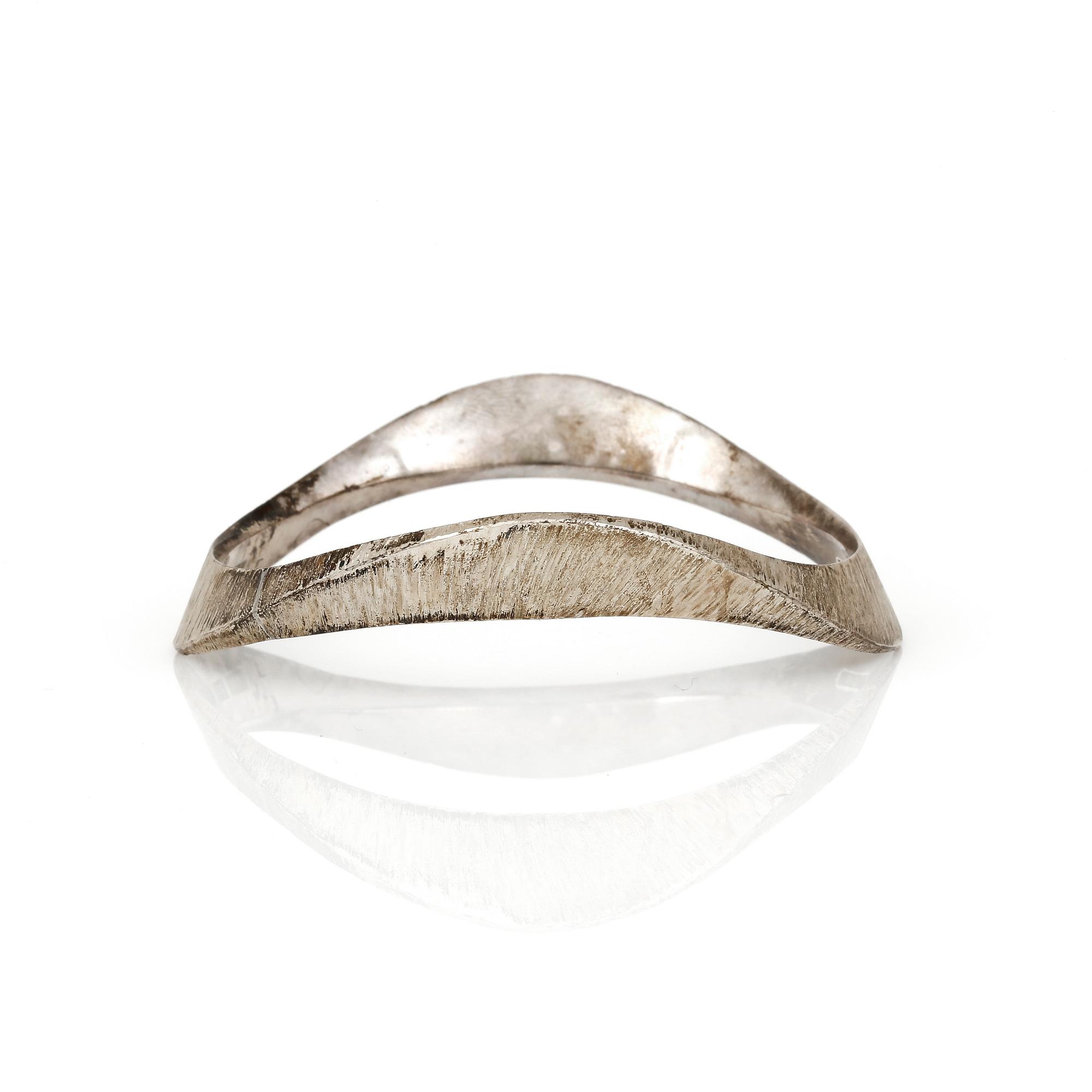 ARMBAND SAMT ARMRING, sterlingsilver, Rey Urban, Stockholm 1967 resp 1976. Tot ca 105 gram.