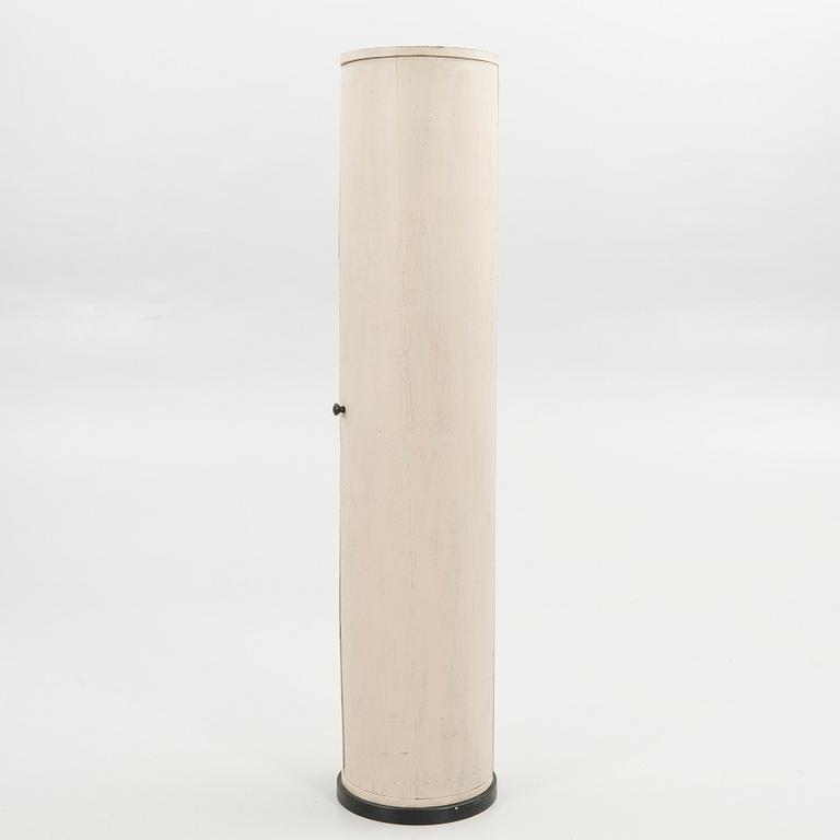 Column cabinet, first half of the 20th century.