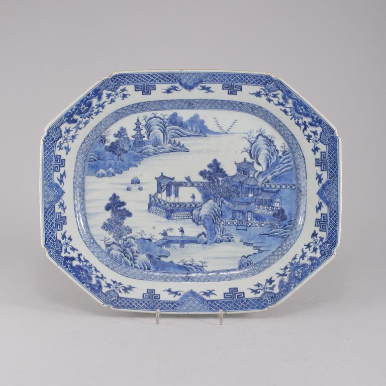 STEKFAT, porslin, Kina, 1700-tal.