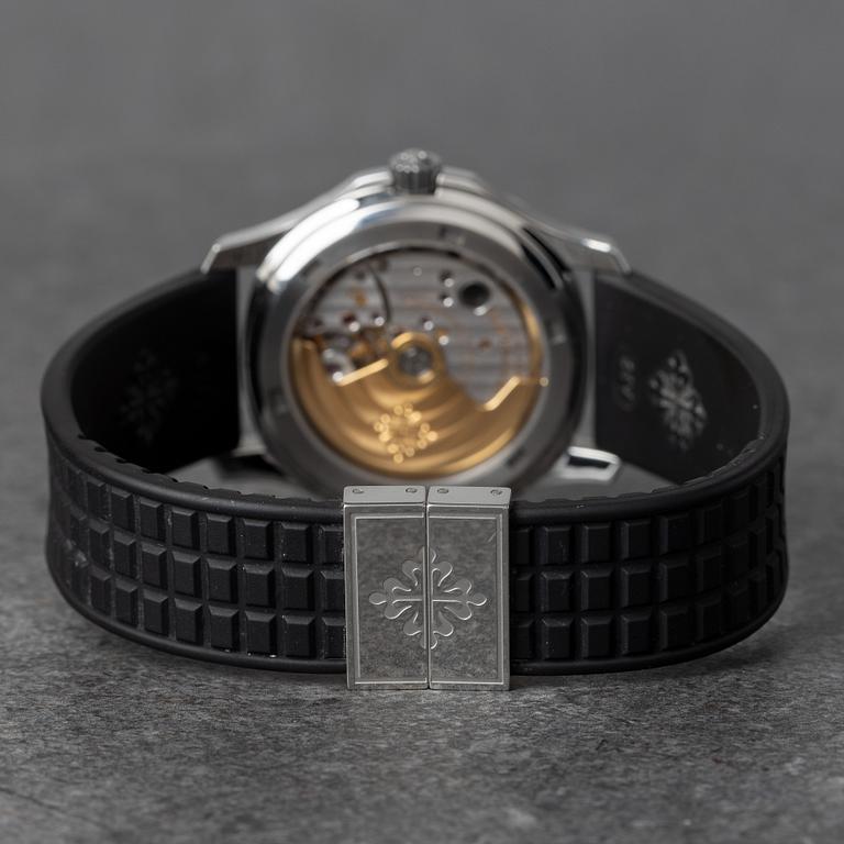 Patek Philippe, Aquanaut, "Last Generation", armbandsur, 36 mm.