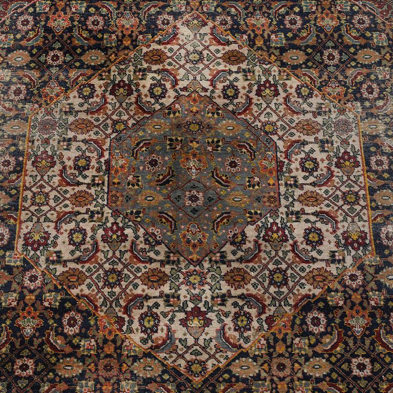 Matta, semiantik Täbris, sannolikt, ca 400 x 300 cm.