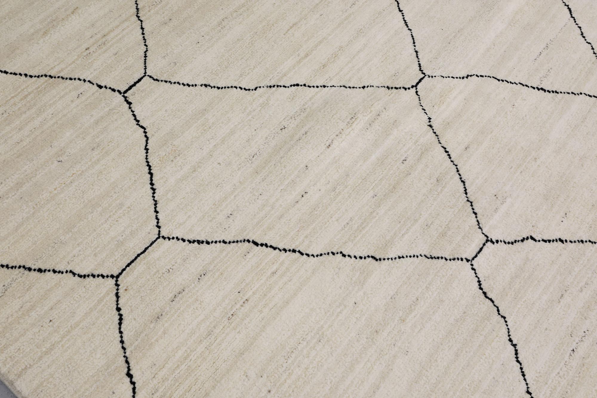 A Moroccan rug, approx. 197 x 149 cm.