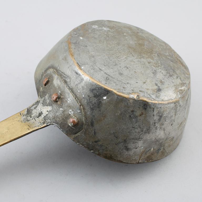 SKOPA, mässing, 1700-tal.