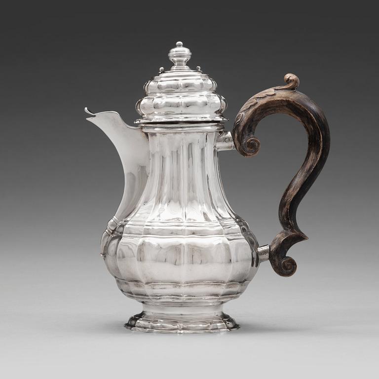 Olof Fernlöf, chokladkanna, silver, Göteborg 1728, senbarock.