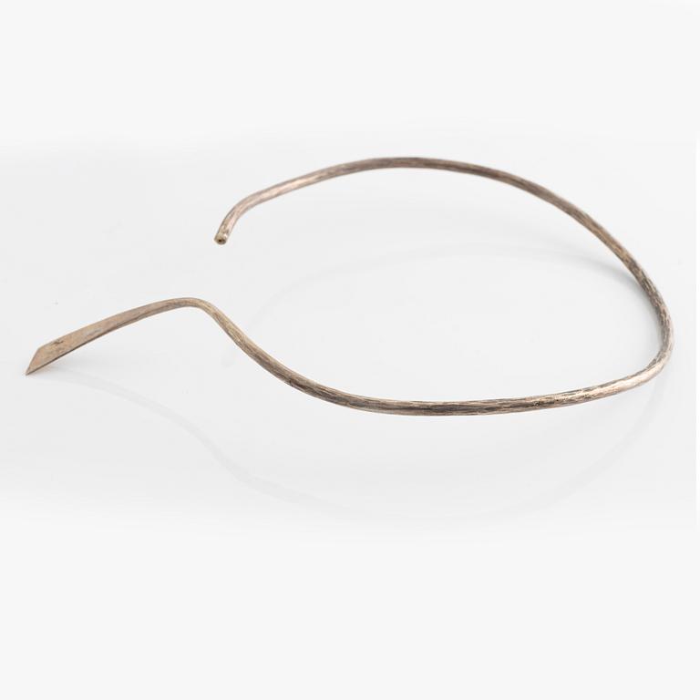 Birgitta Sanitate, neck ring, silver.
