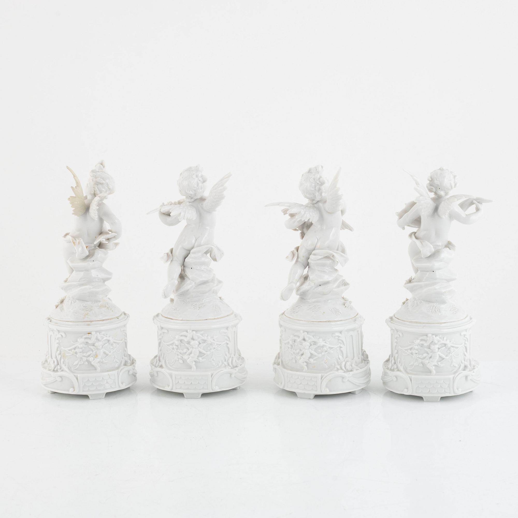 Table decorations, 5 pieces, porcelain, Naples and Naples-like mark, 20th century.