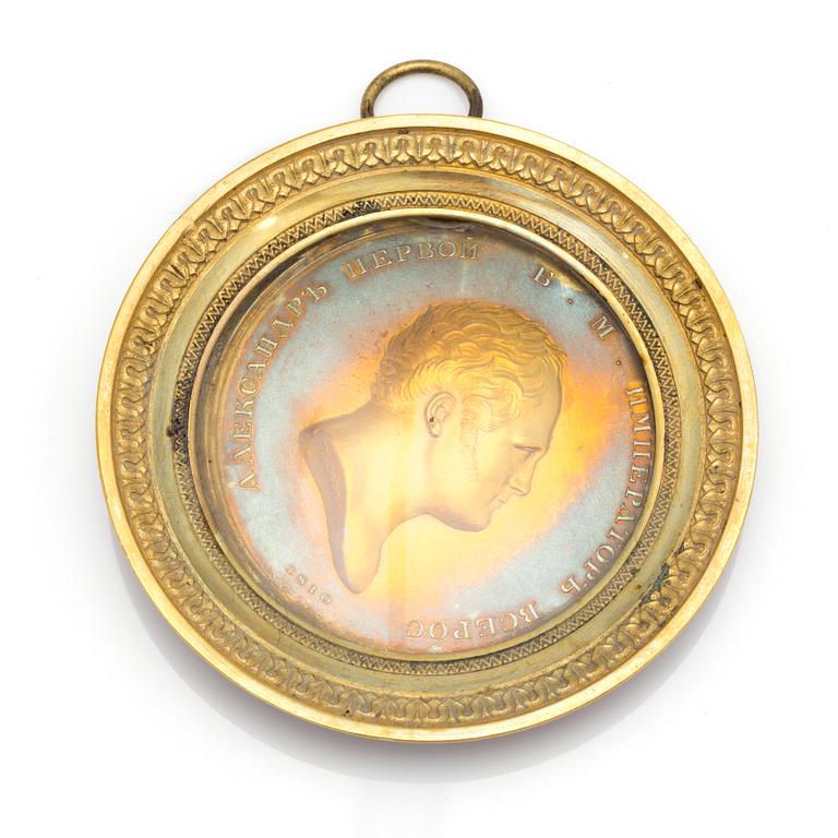 A RUSSIAN EMPIRE MEDALLION, gilded bronze, after Ivan Shilov, Alexander I of Russia, 19th century.