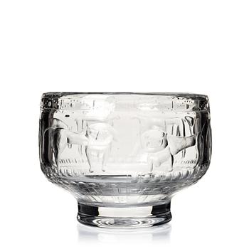 17. Erik Höglund, an engraved glass bowl, Boda, Sweden 1950's.