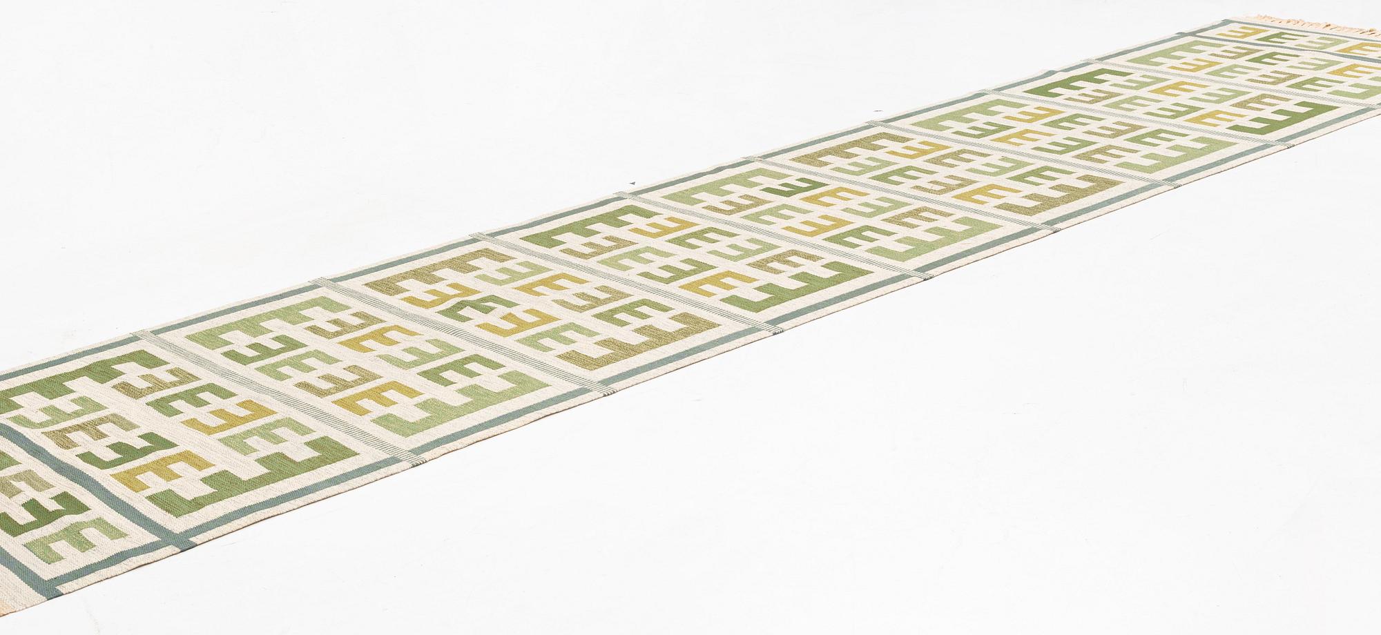 Ingrid Hellman-Knafve, gallerimatta, rölakan, ca 510 x 112 cm, signerad IHK.