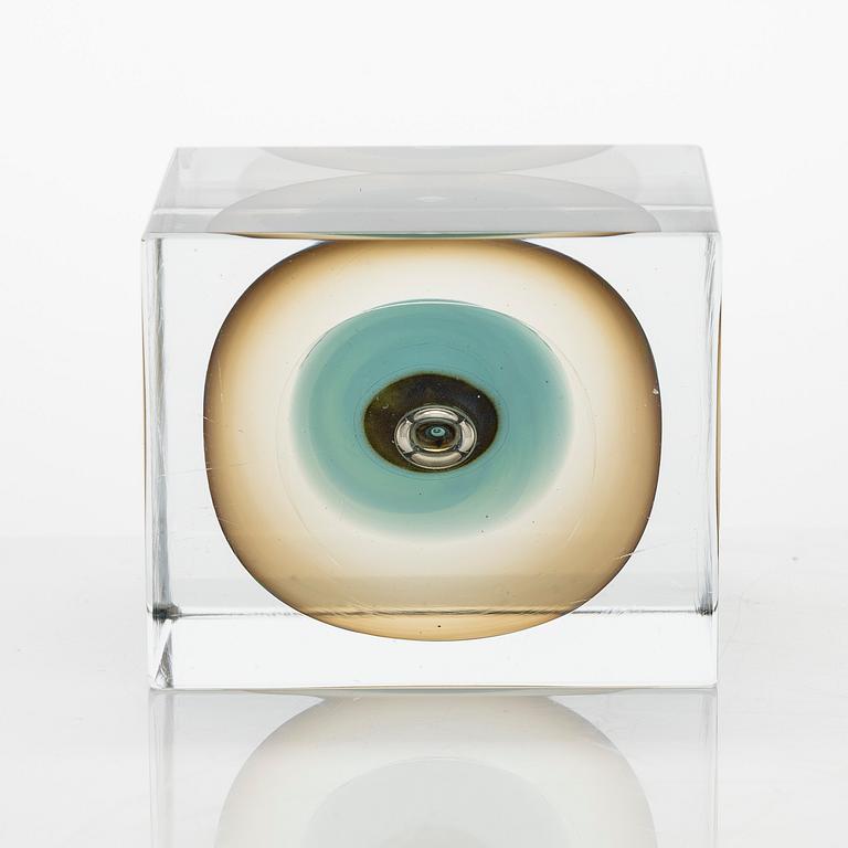 Oiva Toikka, årskub, signerad Oiva Toikka, Nuutajärvi 1983, numrerad 516/2000.