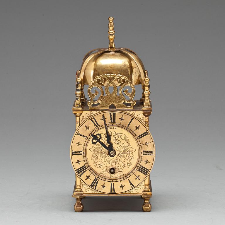 LYKTUR, renässansstil. England, Smith. 1900-tal.