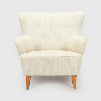A mid-20th century armchair.