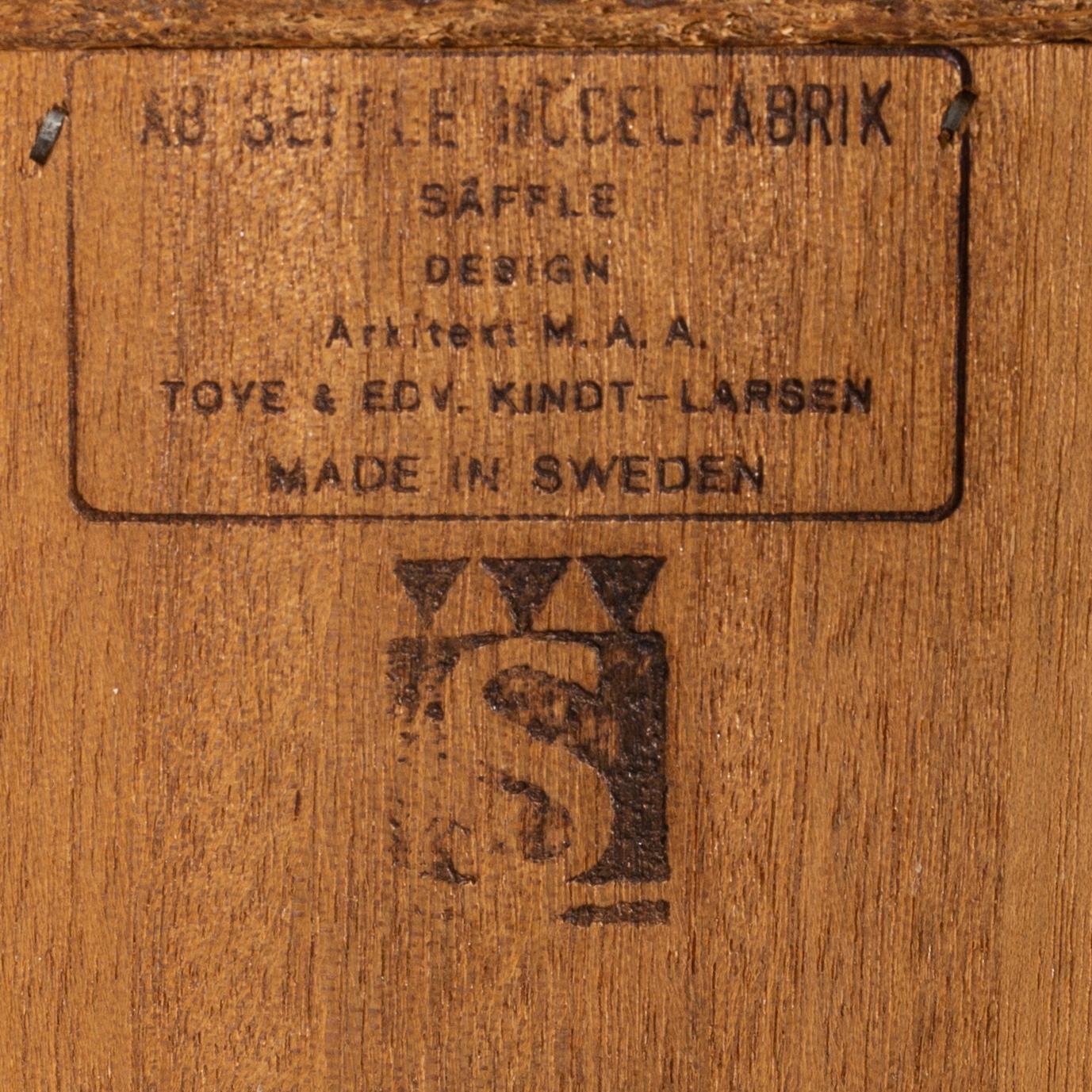TOVE & EDVARD KINDT-LARSEN, AB Seffle furniture, sideboard, teak, 1950's.