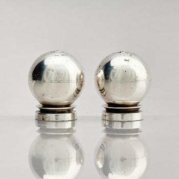 Georg Jensen, a pair of sterling silver salt shakers, model 'Pyramid/ Pyramide', design Harald Nielsen, no 632, Copenhagen after 1945.