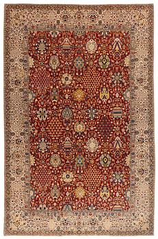 366. A semi-antique Tabriz carpet, ca 305 x 198,5 cm.