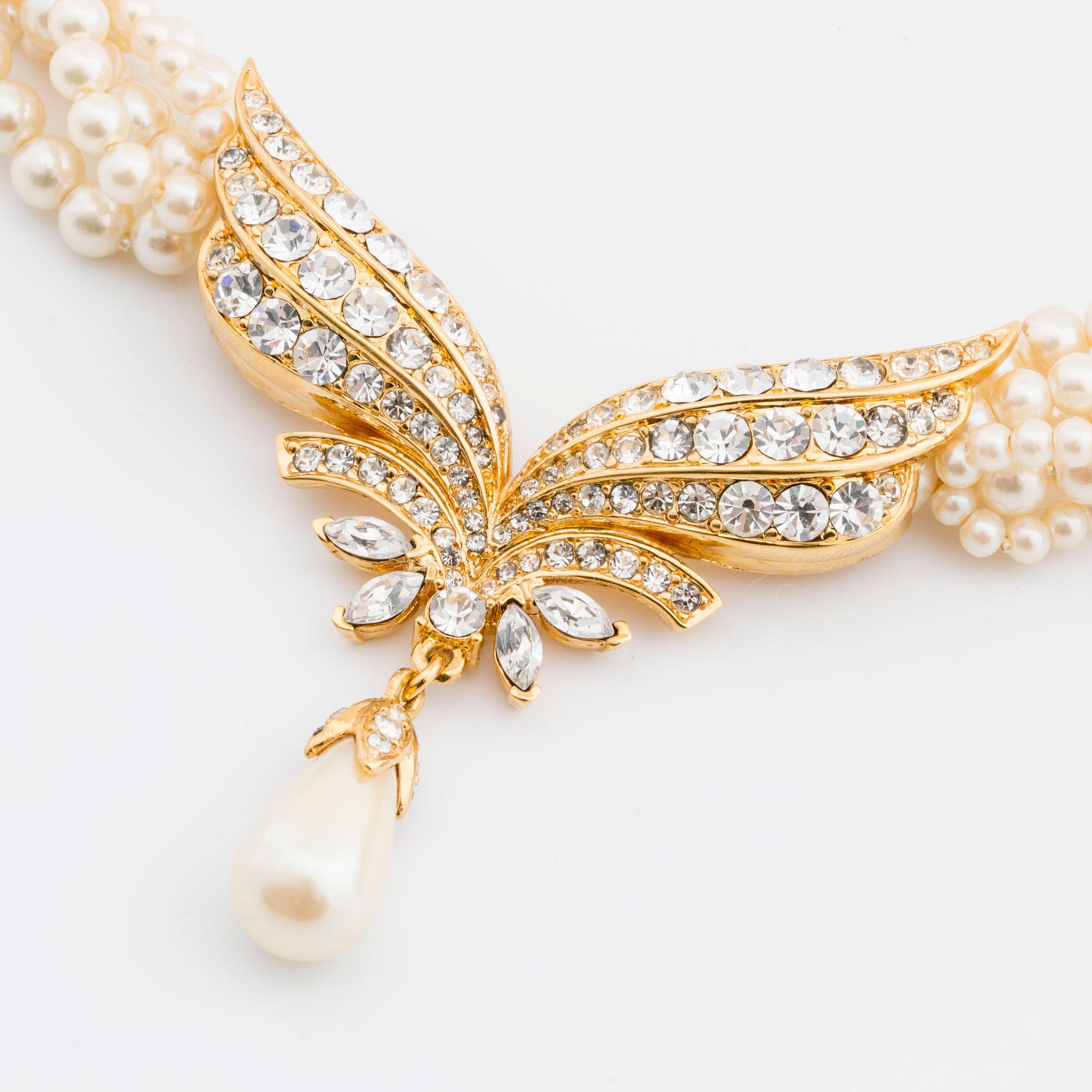 OSCAR DE LA RENTA, halsband och örhängen.