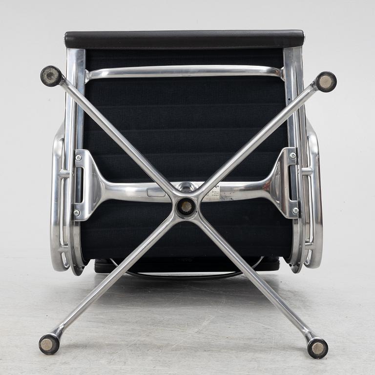 Charles & Ray Eames, armchair, EA 108, Vitra, 2008.