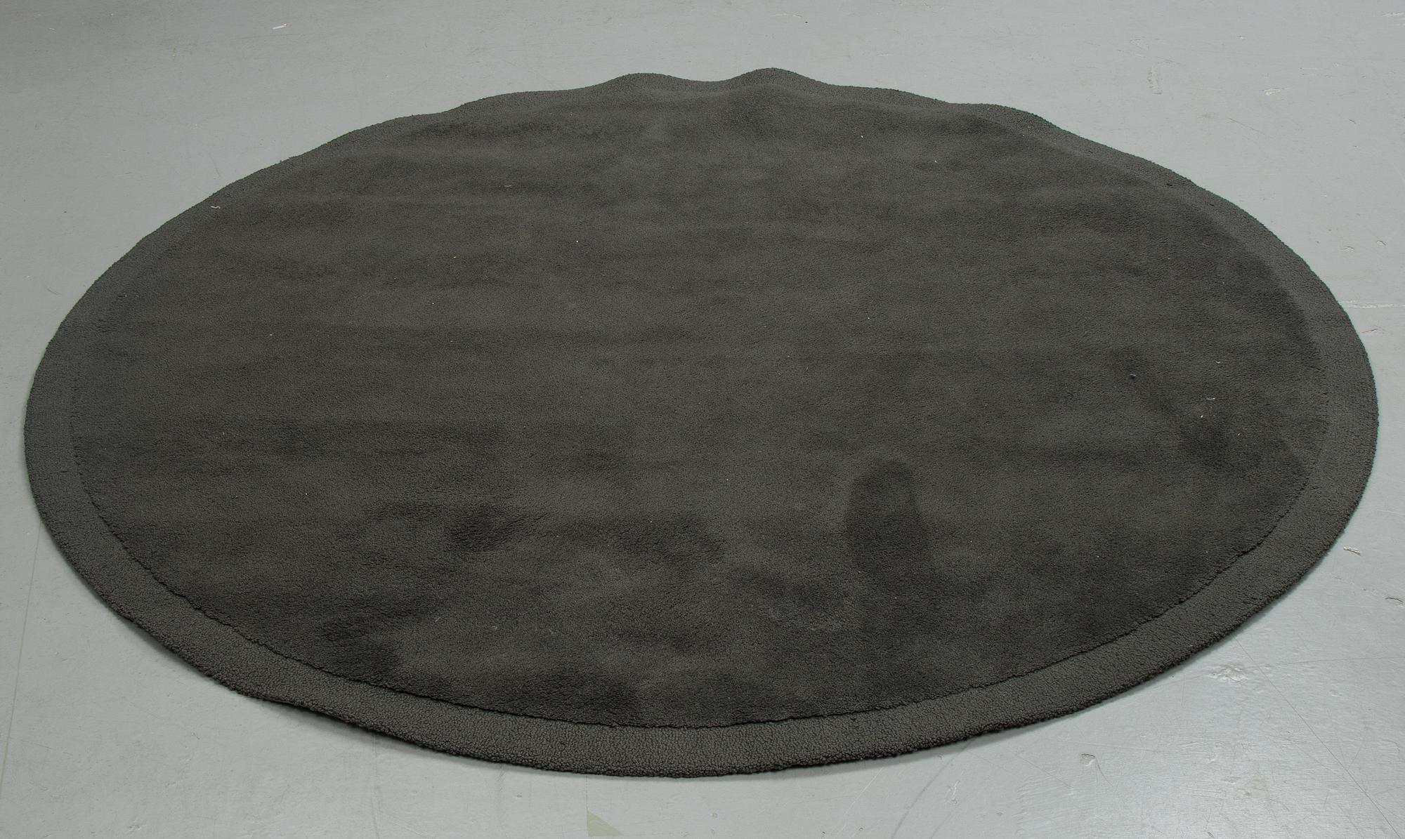 Gunilla Lagerhem Ullberg,  Matta, "Classic / Boucle 514", Kasthall, diameter, ca 200 cm.