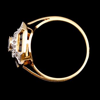 RING, 18 k guld, briljanter och safirer.