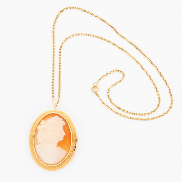 18K gold shell cameo pendant/brooch with chain.