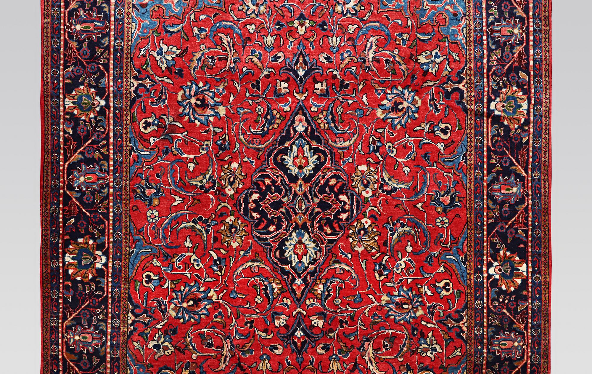 A carpet, Mahal, 328 x 222 cm.
