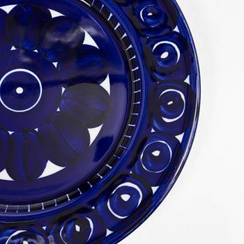 Ulla Procopé, a 36-piece porcelain dinner service, 'Valencia', Arabia, Finland.