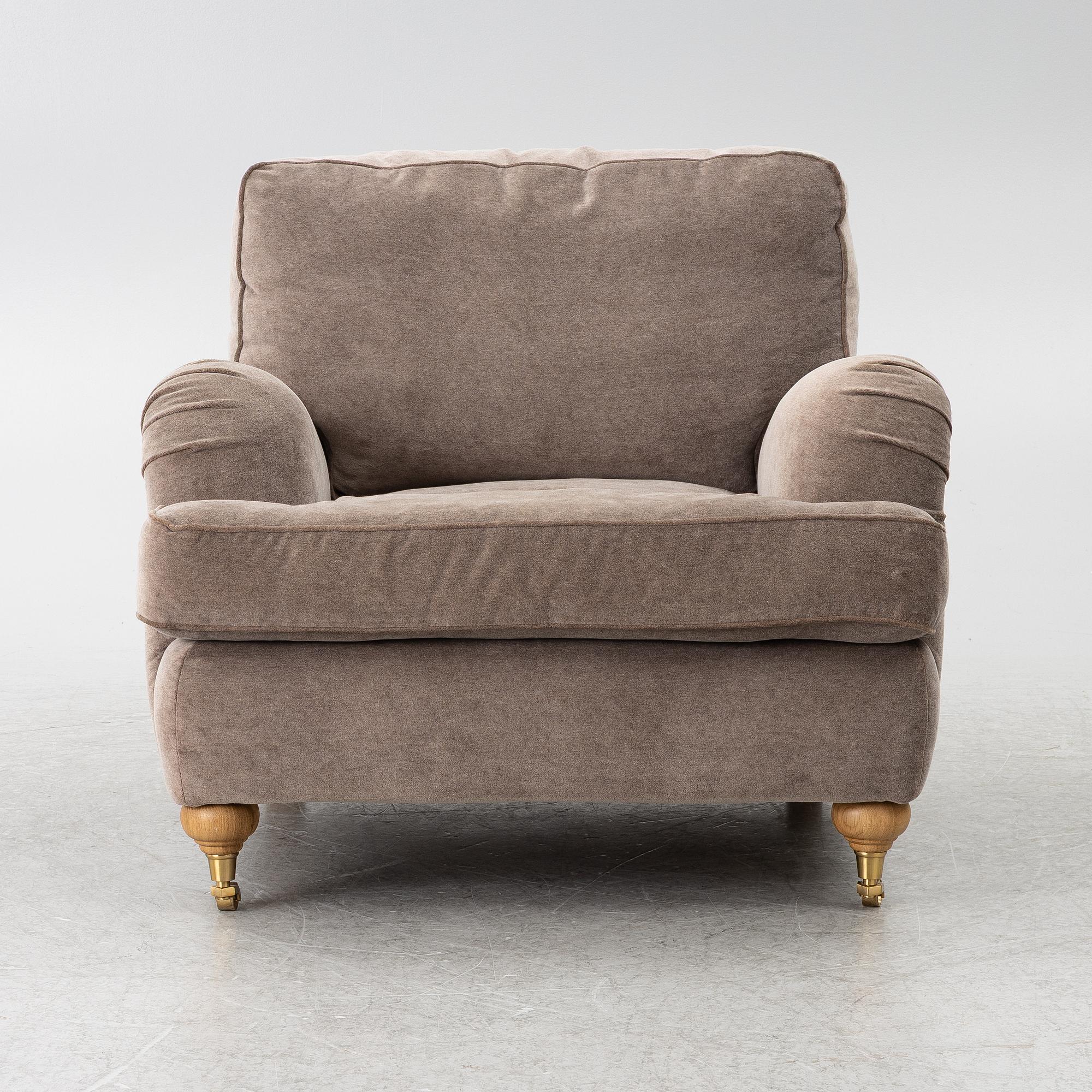 A model Howard armchair, central Europe, 21st century.