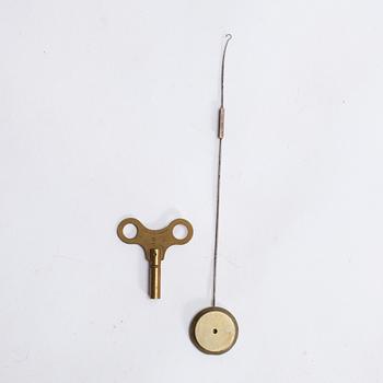BORDSPENDYL, förgylld brons, L. Hennert, Frankrike, ca 1830.