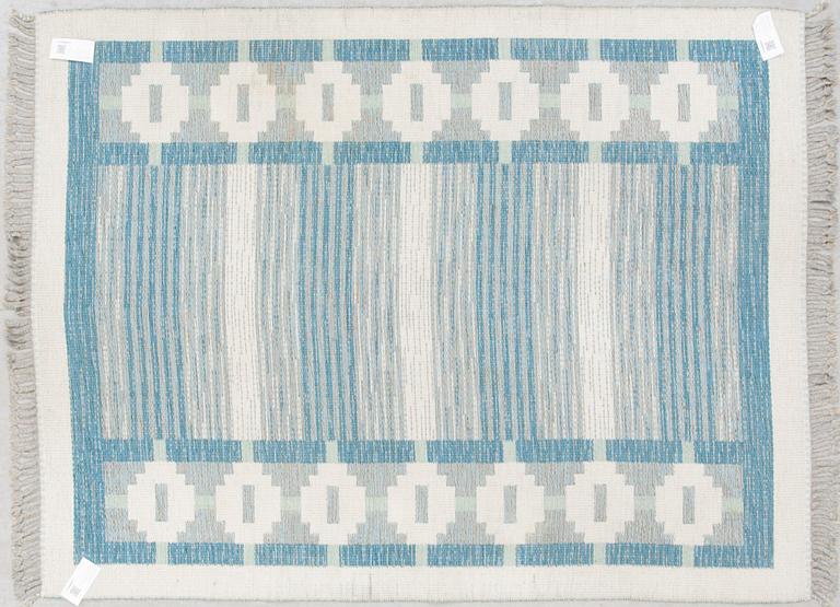 MATTA, dubbelsidig. 1900-talets mitt/ andra hälft. Ca 183 x 139 cm.