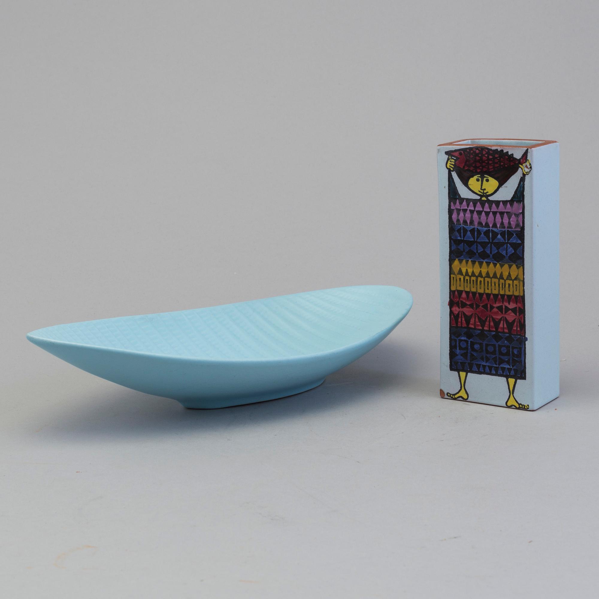 STIG LINDBERG, a stoneware bowls and a vase, 'Reptil' and 'Karneval' from Gustavsberg.