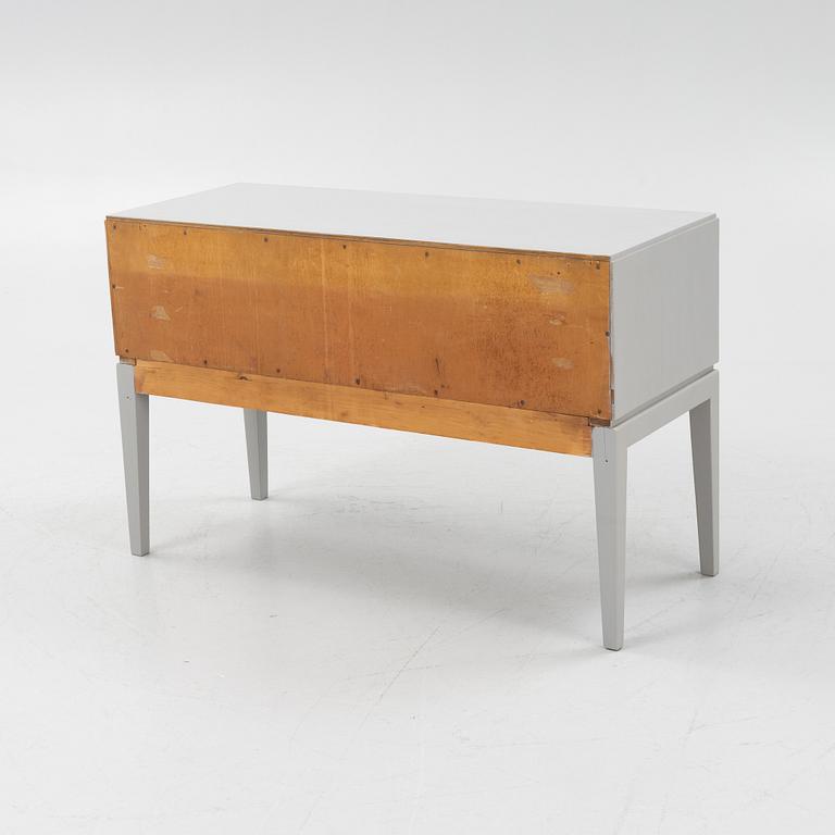 Sideboard, 1900-talets mitt.