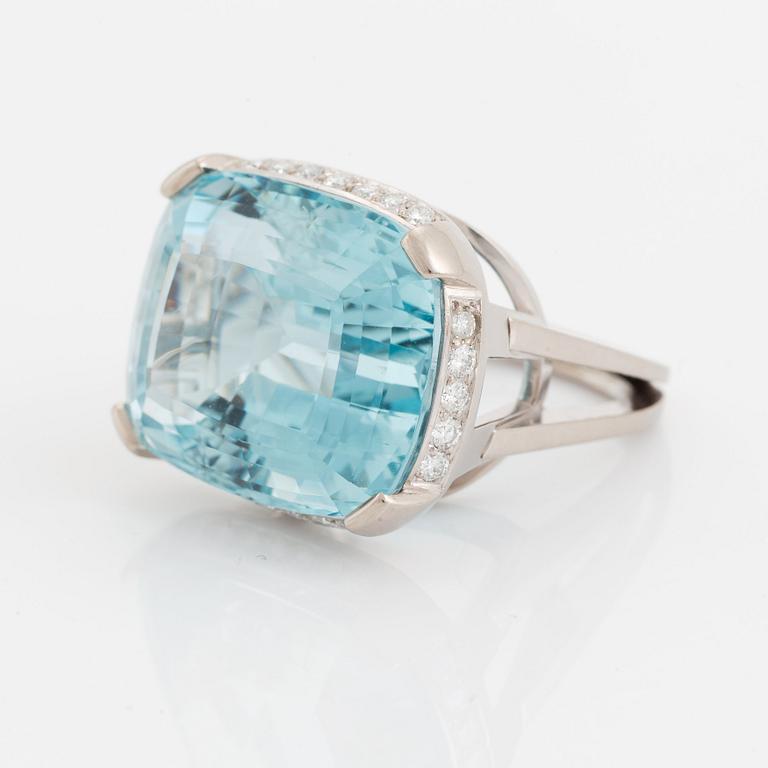 A Rey Urban ring.
