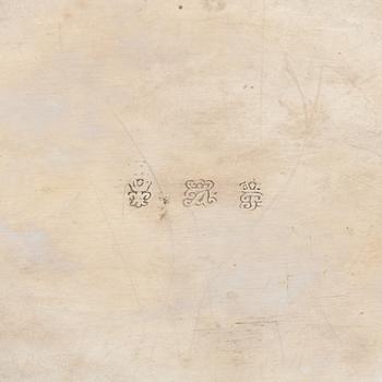 Lided box, silver 800, German control mark, Rococo style, circa 1900.