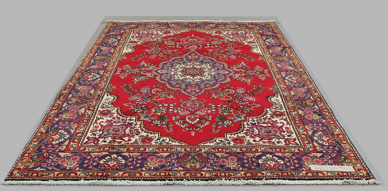 MATTA, Täbriz, ca 292 x 202 cm.