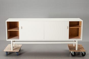 SIDEBOARD, "Arild", Nils Jonsson, Troeds, Bjärnum.