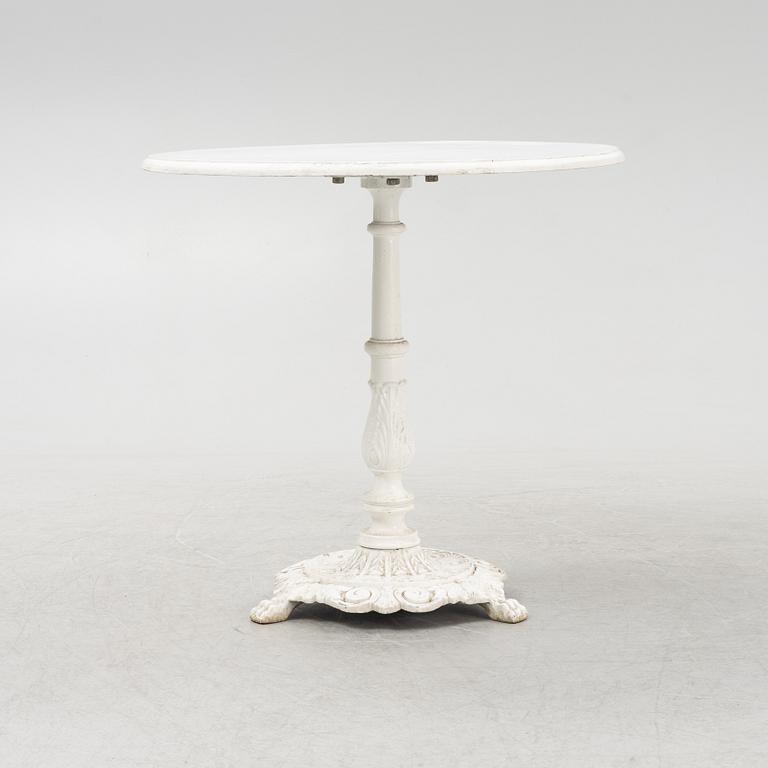 Trädgårdsstolar ett par, "Ormbunke" och ett bord, 1900-talets andra hälft.
