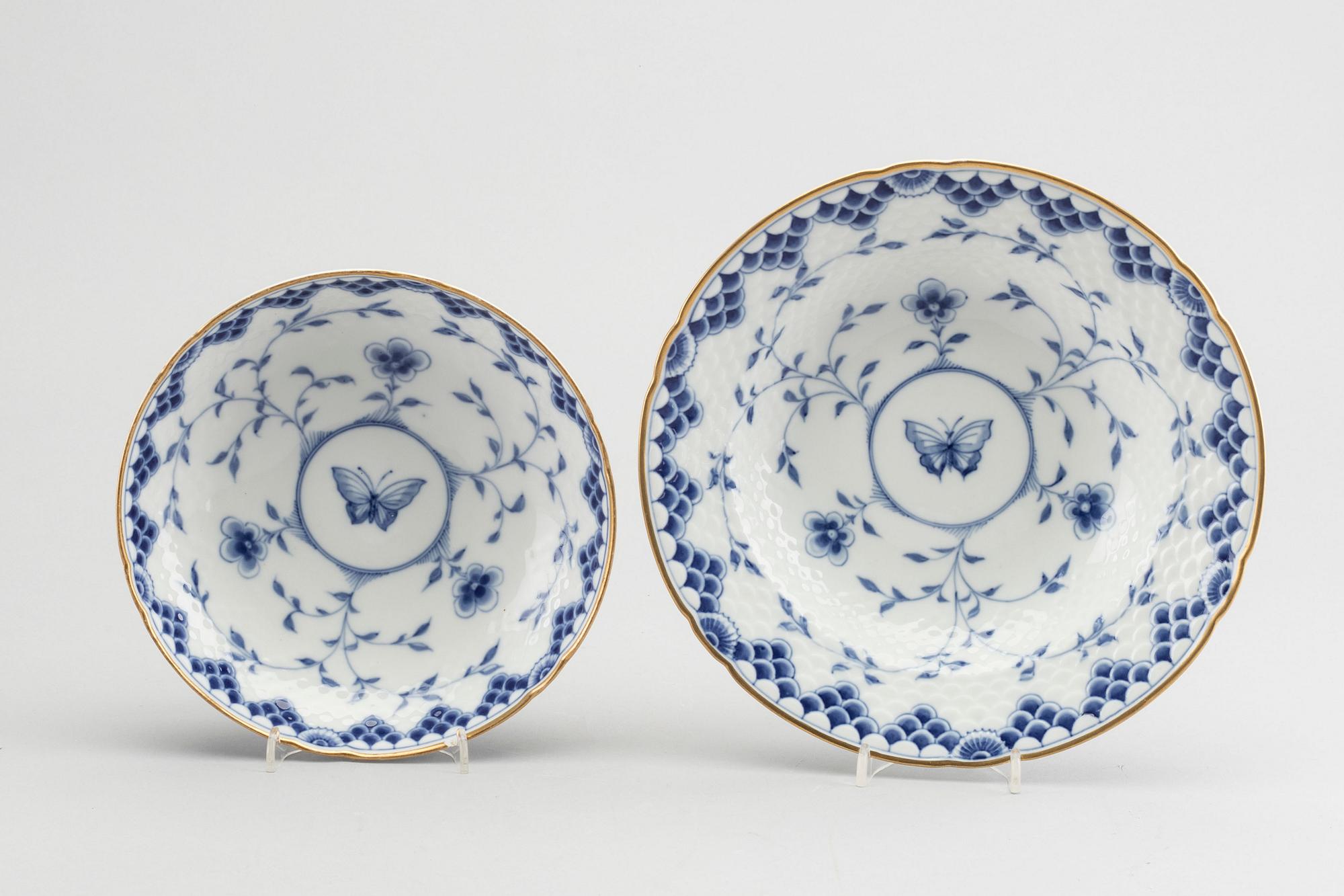 SERVISDELAR, 131+4 st, porslin, "Summerfugl", Bing & Gröndahl, 1900-talets andra hälft.