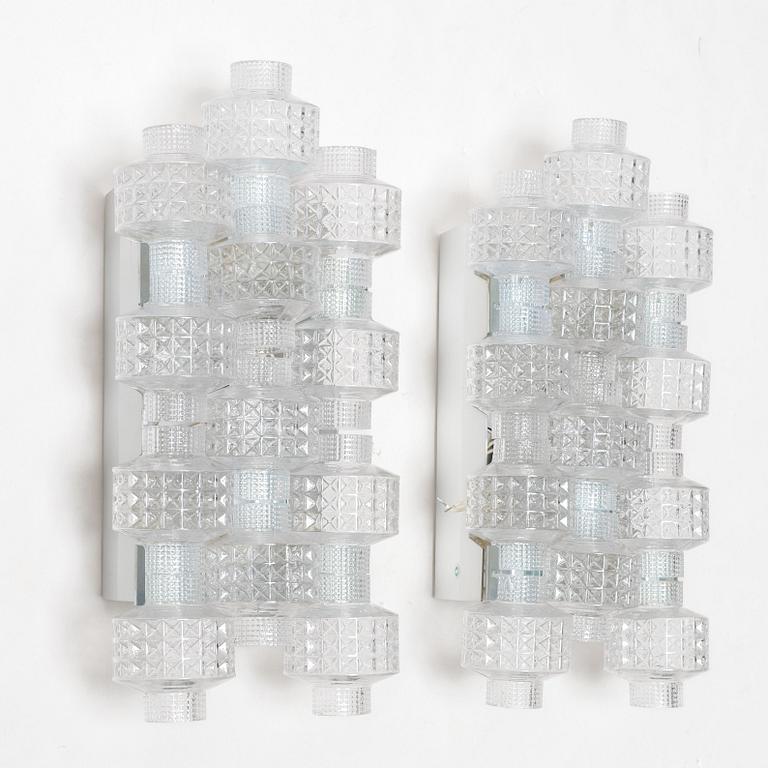 Gert Nyström, a pair of 'Festival' wall lamps, Fagerhults Belysning, second half of the 20th Century.