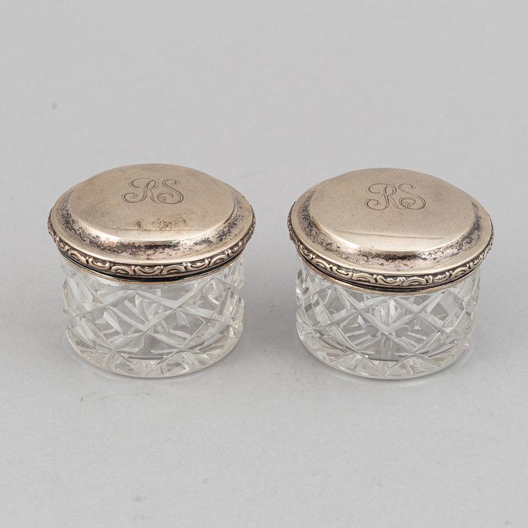A set of seven toiletries, Including Sjögren Ab Juvelerare Oscar, Göteborg, 1920.