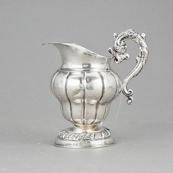GRÄDDKANNA, silver, Anders Lundqvist, Stockholm, 1842, Vikt 309 g.