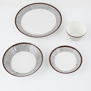 Stig Lindberg, a 21-piece bone china 'Spisa Ribb' service, Gustavsberg, 1955-1974.