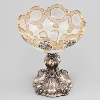 UPPSATSSKÅL, glas samt silver, omkring 1900.