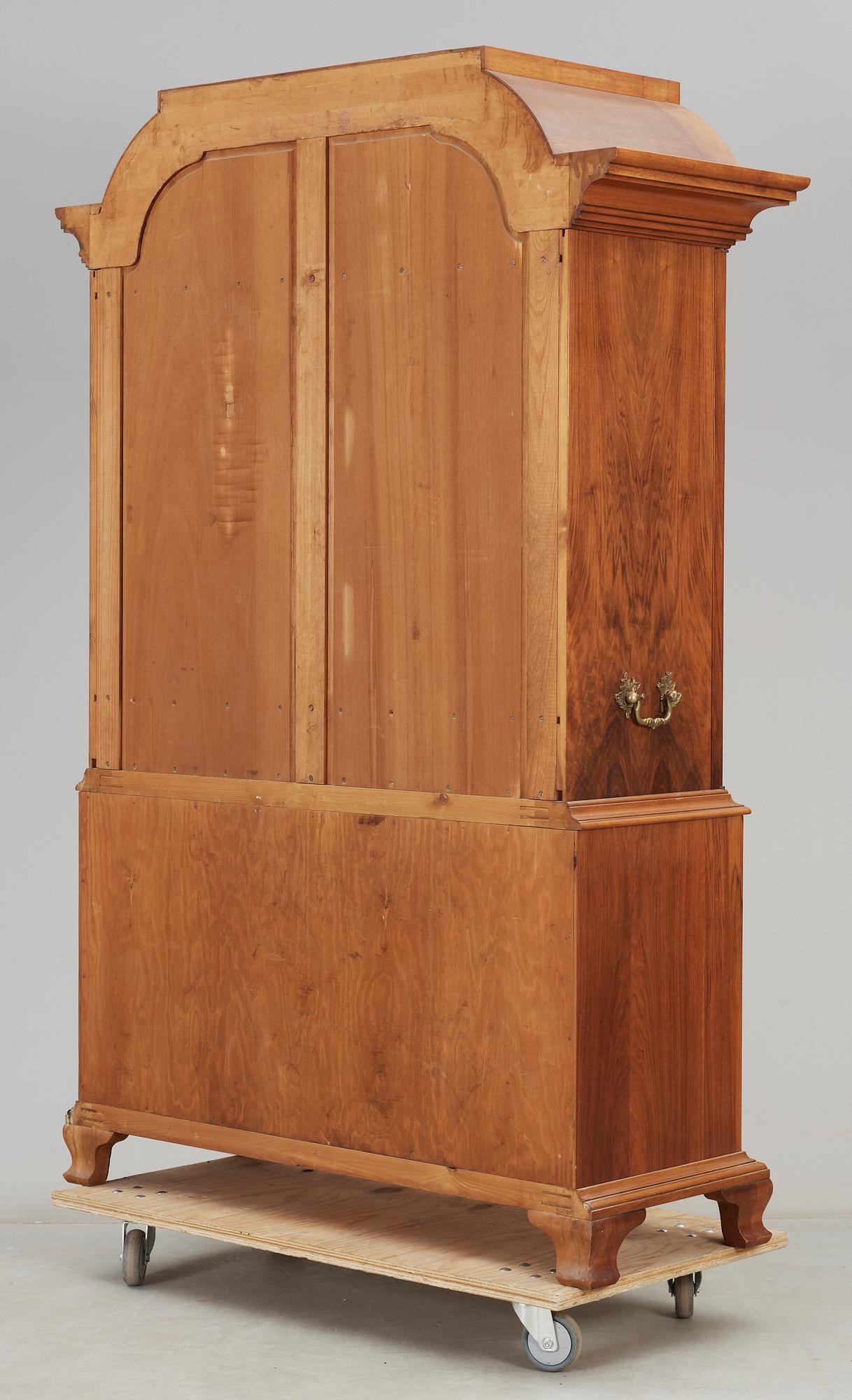 SKÅP, Rokokostil, 1900-tal.
